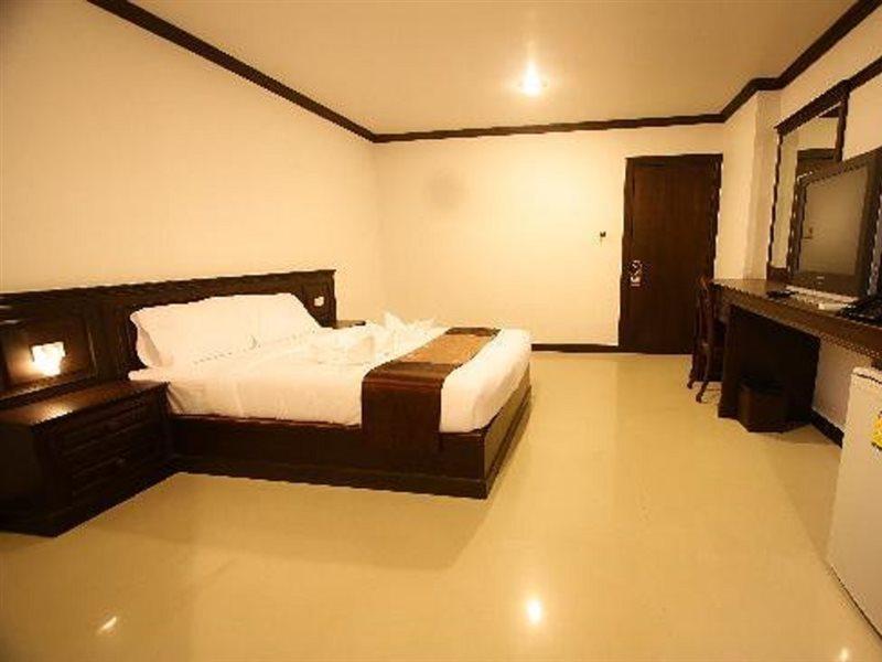 Romena Grand Hotel Chiang Mai Exterior photo